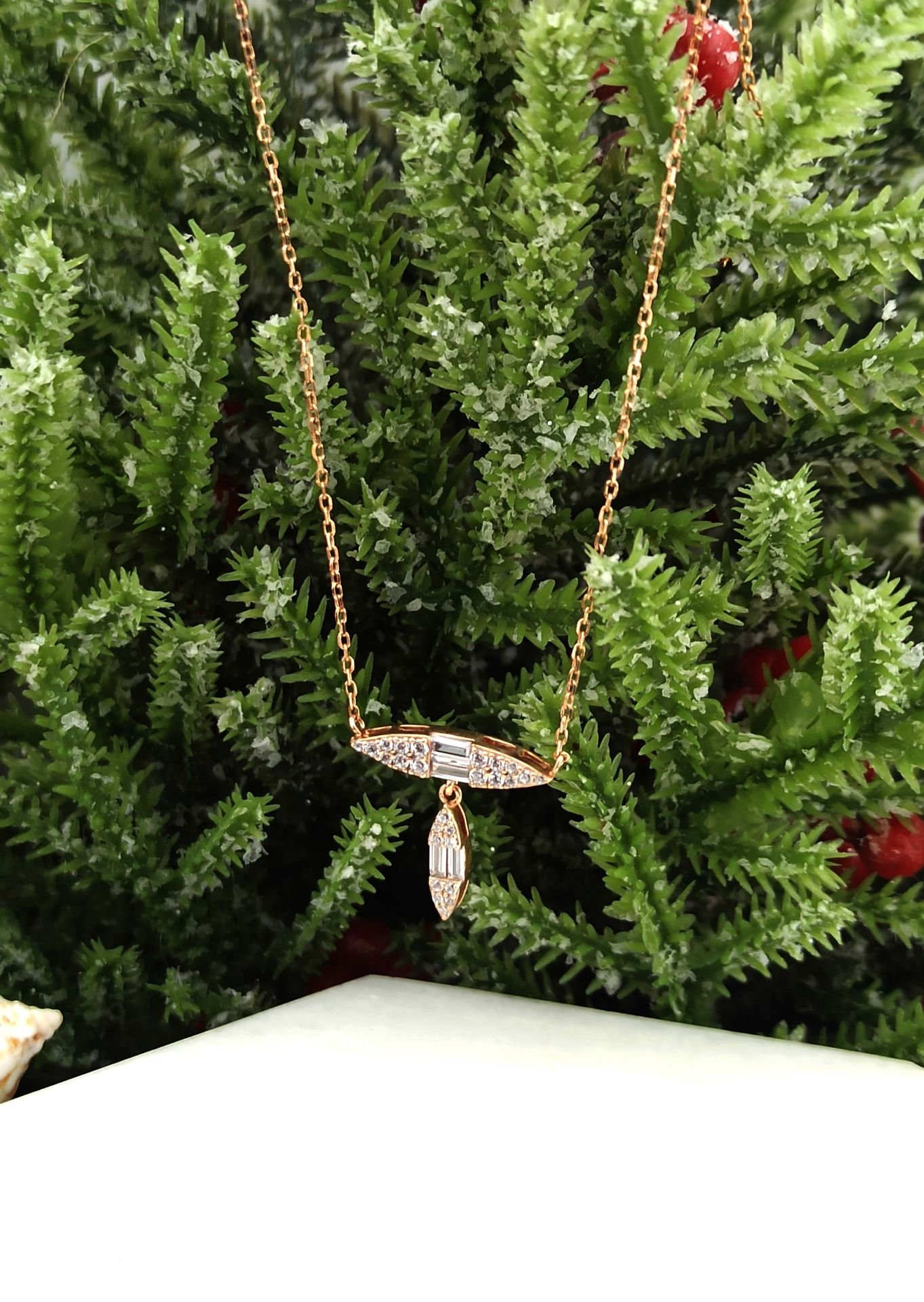 925 Ayar Zirkon Taşlı Gümüş kolye