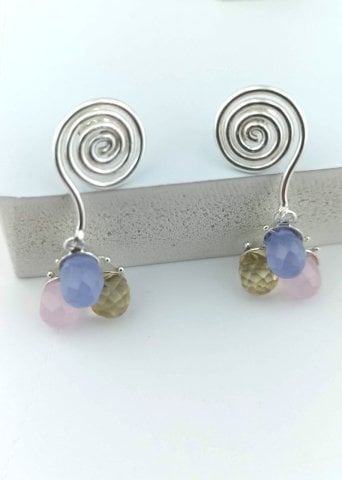 925 Ayar Özel Tasarım Renkli Taşlı Sallantılı Gümüş Küpe