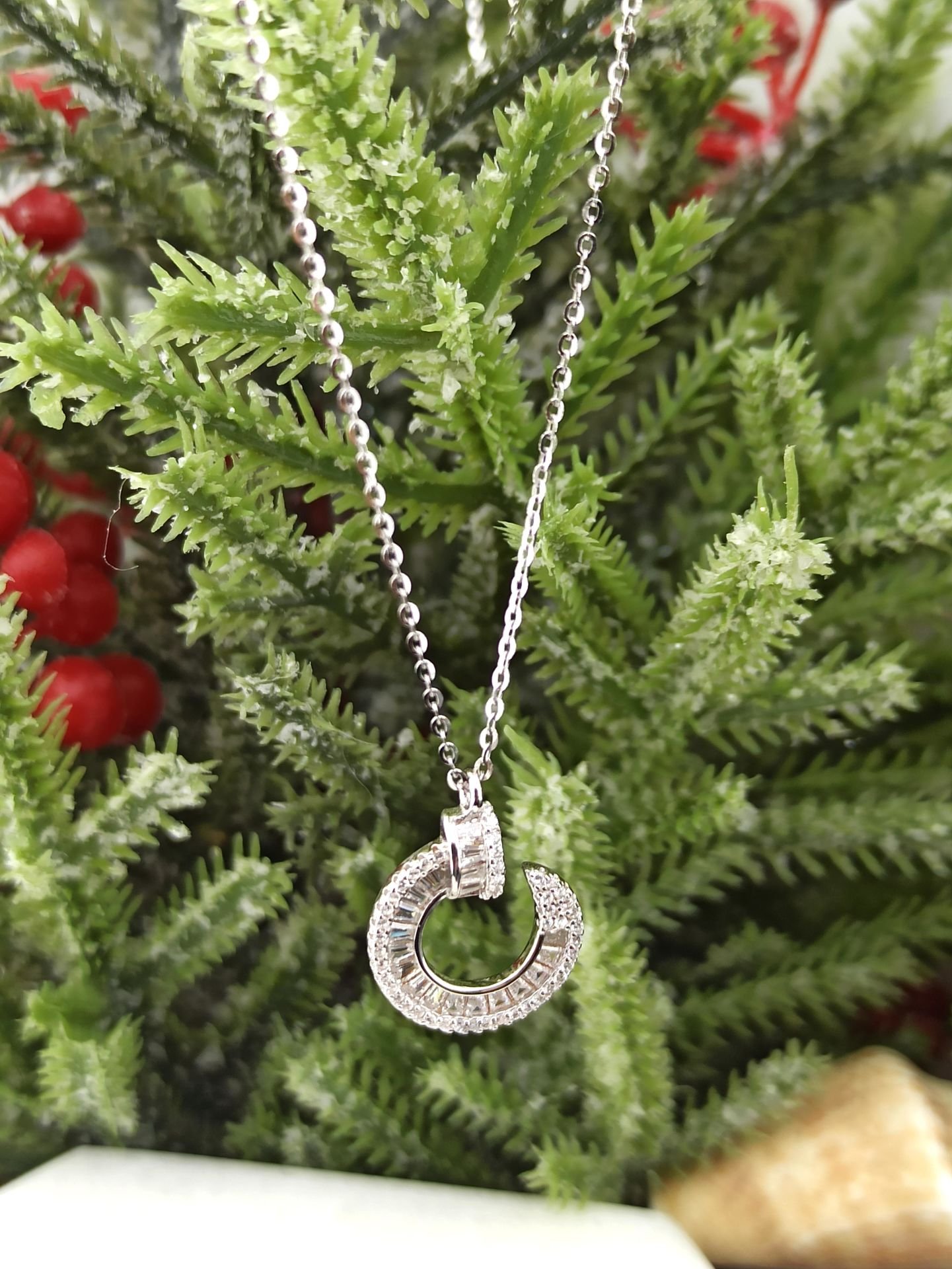 925 Ayar Zirkon Taşlı Gümüş Kolye