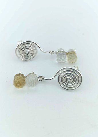 925 Ayar Özel Tasarım Sallantılı Gümüş Küpe