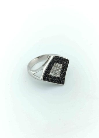 925 Ayar Zirkon Taşlı Gümüş Yüzük