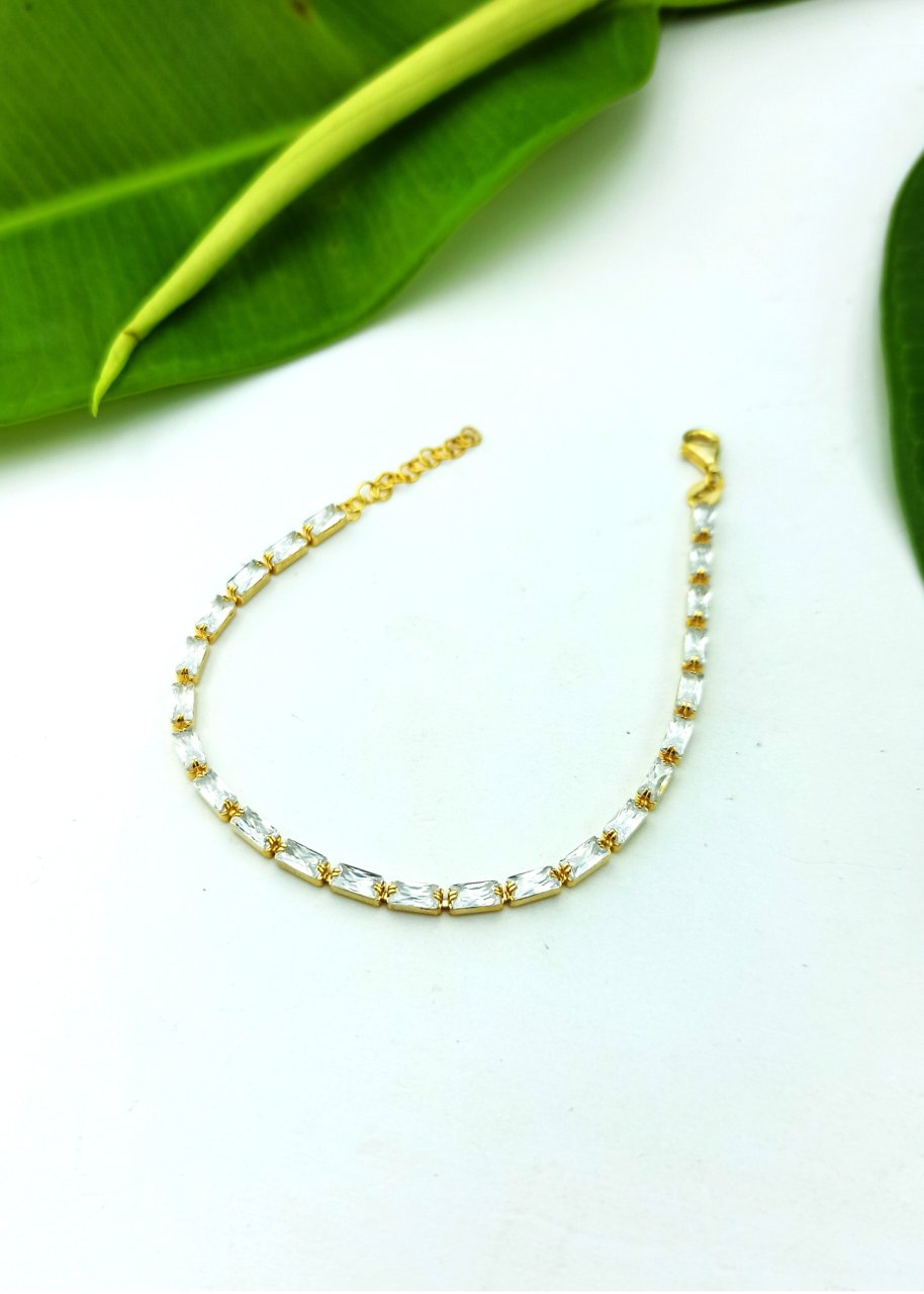 925 Ayar Baget Kesim Zirkon Taşlı Gümüş Bileklik