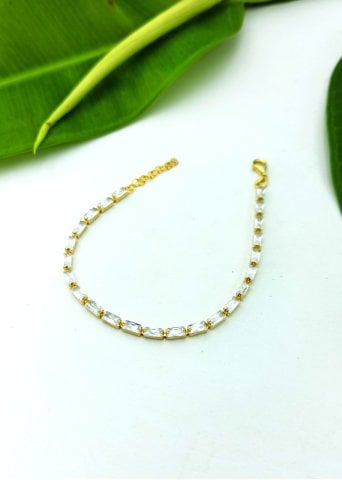 925 Ayar Baget Kesim Zirkon Taşlı Gümüş Bileklik