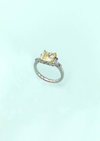 925 Ayar Zirkon Taşlı Gümüş Yüzük