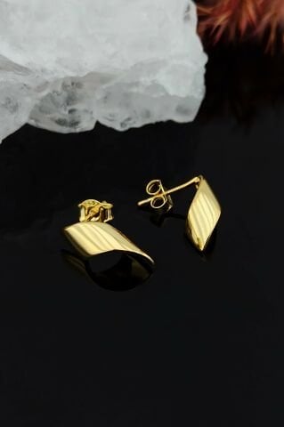 925 Ayar Gümüş Küpe