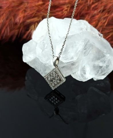 925 Ayar Gümüş Kolye