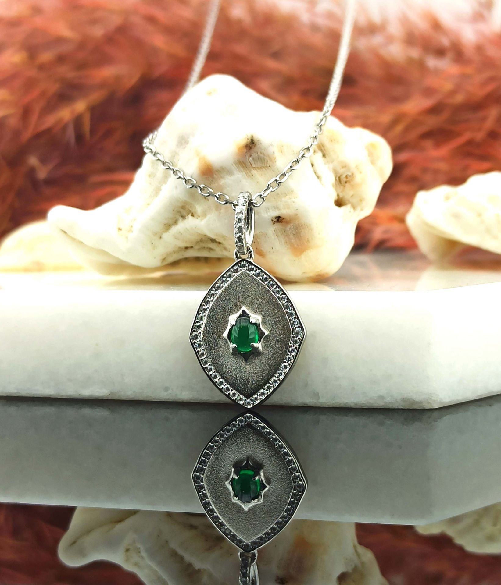 925 Ayar Zirkon Taşlı Gümüş Kolye