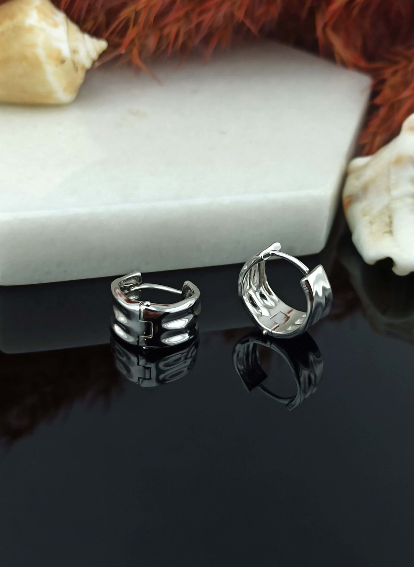 925 Ayar Halka Gümüş Küpe